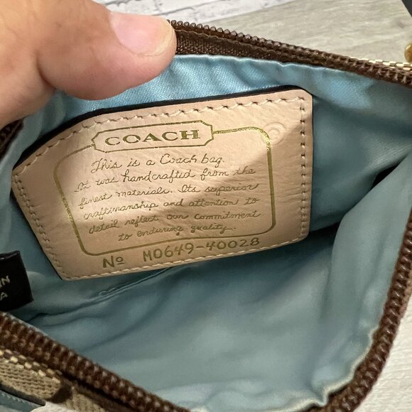 Coach Signature Stripe 40028 Wristlet Pouch Small Clutch - Picture 2 of 3